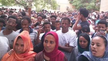 ርእሰ-ዓንቀጽ ኣንፈት፡ ጻውዒት ንኤርትራውያን ተቐማጦን ትካላትን ካይሮ ብሰልፍን ካልእን ክሕግዙ